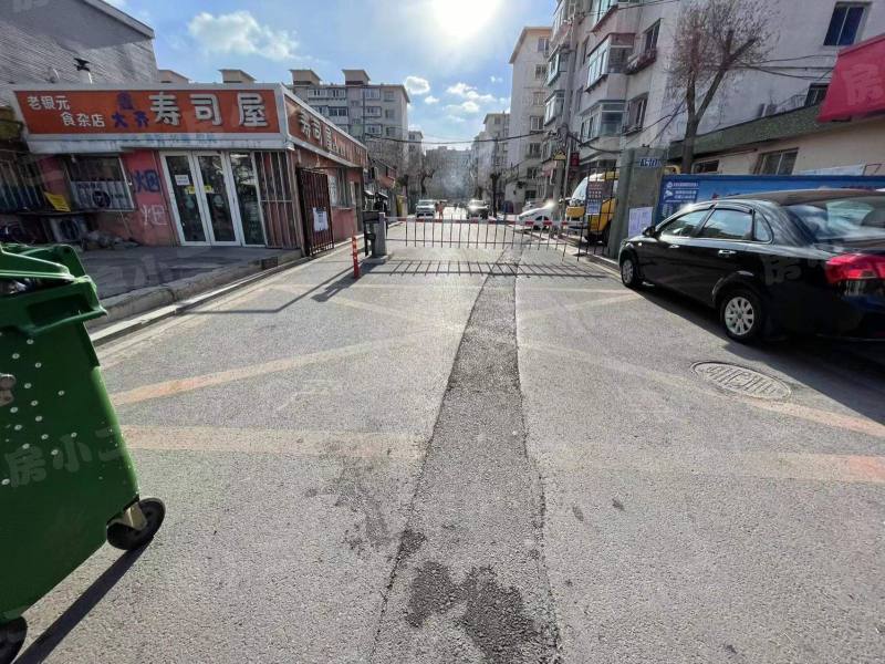 上园二小区园区图片