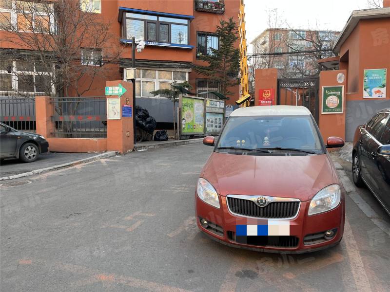 涌泉铁路小区园区图片