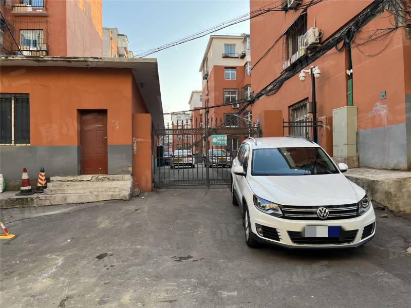 涌泉铁路小区园区图片