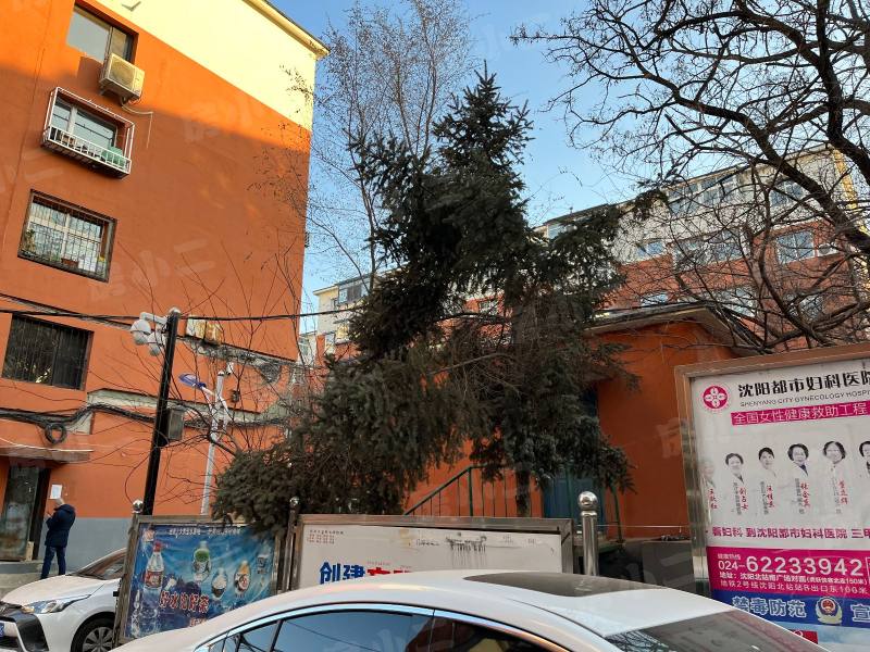 涌泉铁路小区园区图片