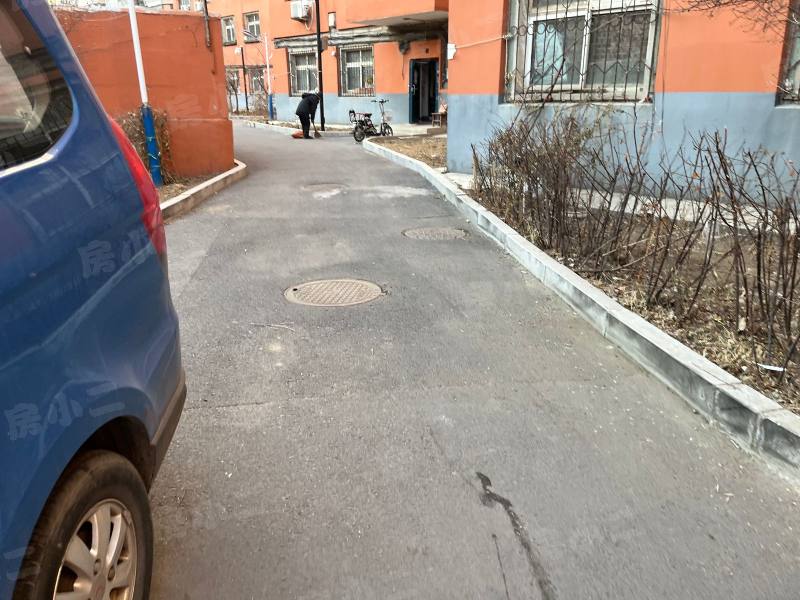 涌泉铁路小区园区图片