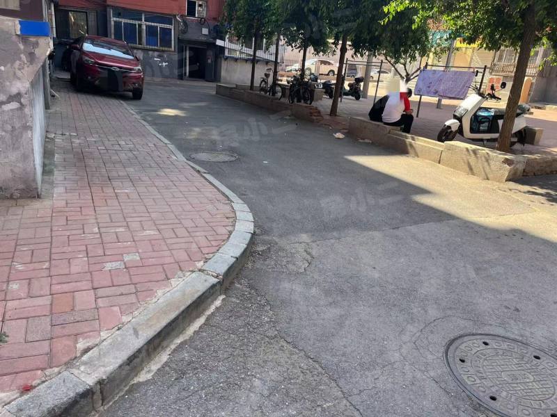 东湖小区园区图片