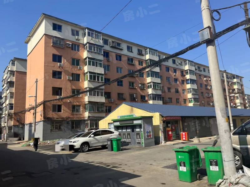 于洪南里小区园区图片