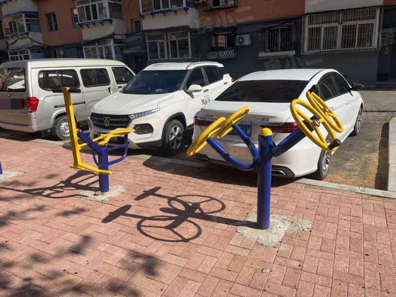 于洪南里小区园区图片