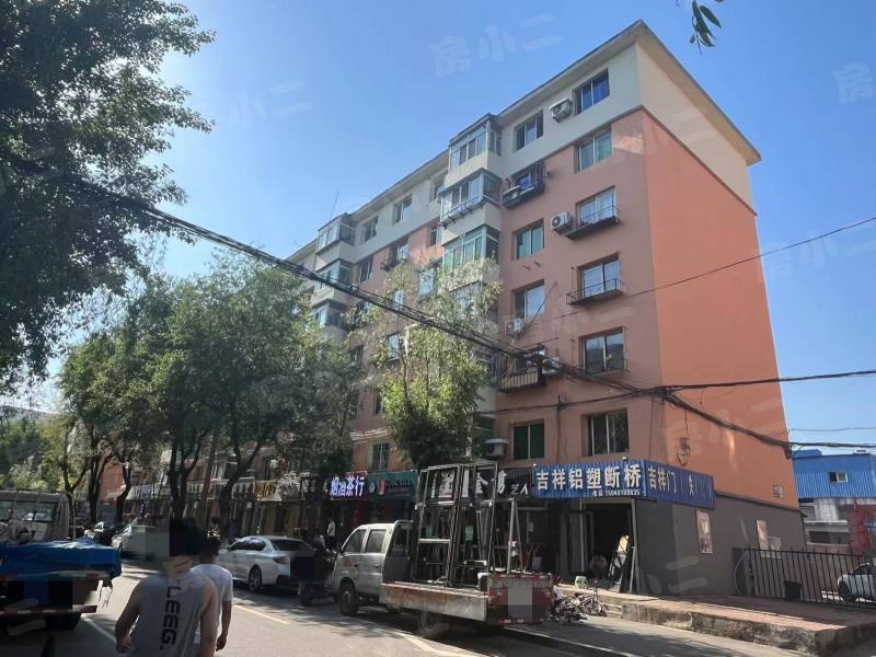 于洪南里小区园区图片