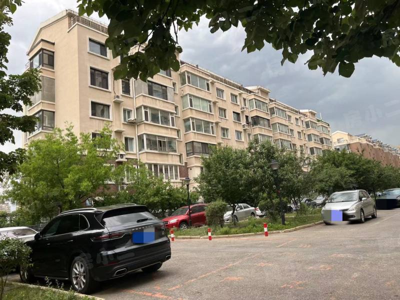 亚泰国际花园园区图片