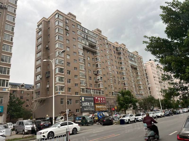 亚泰国际花园园区图片