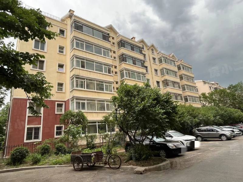 亚泰国际花园园区图片