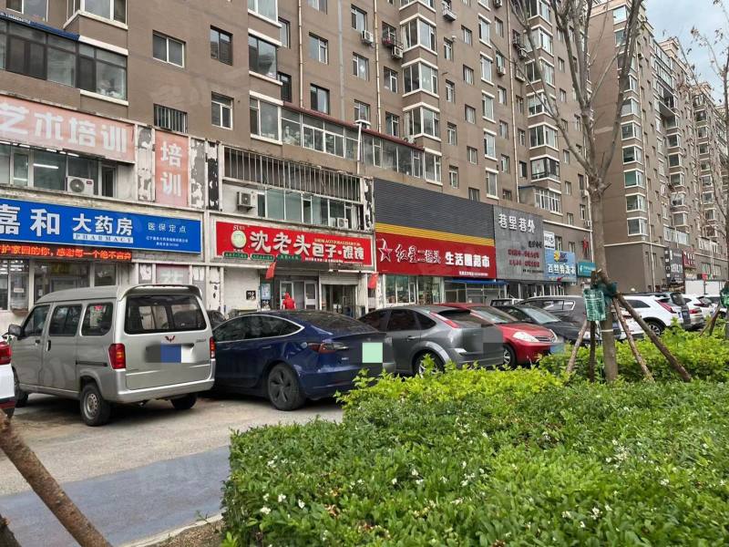 亚泰国际花园园区图片