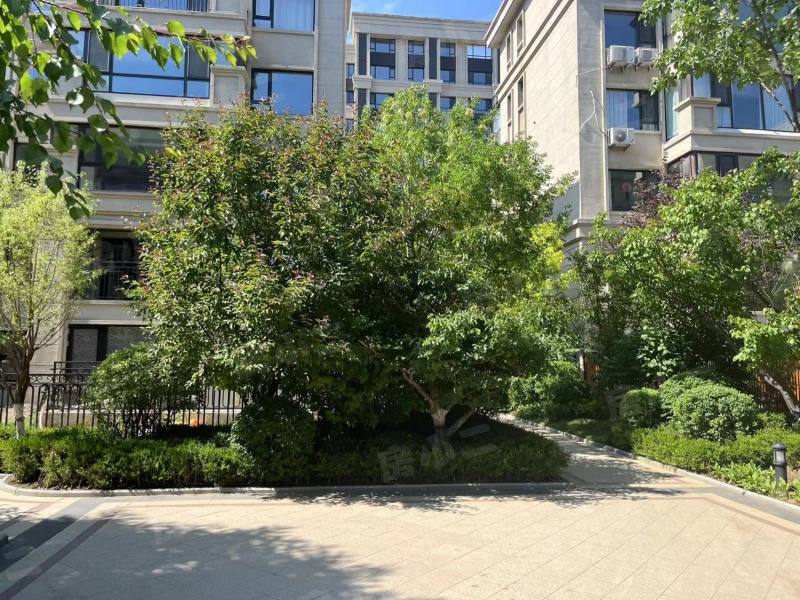 金地樾檀山园区图片