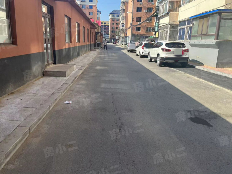 于洪南里小区园区图片