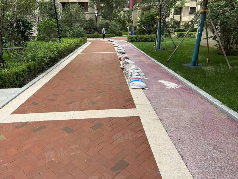 中粮锦云天城园区图片