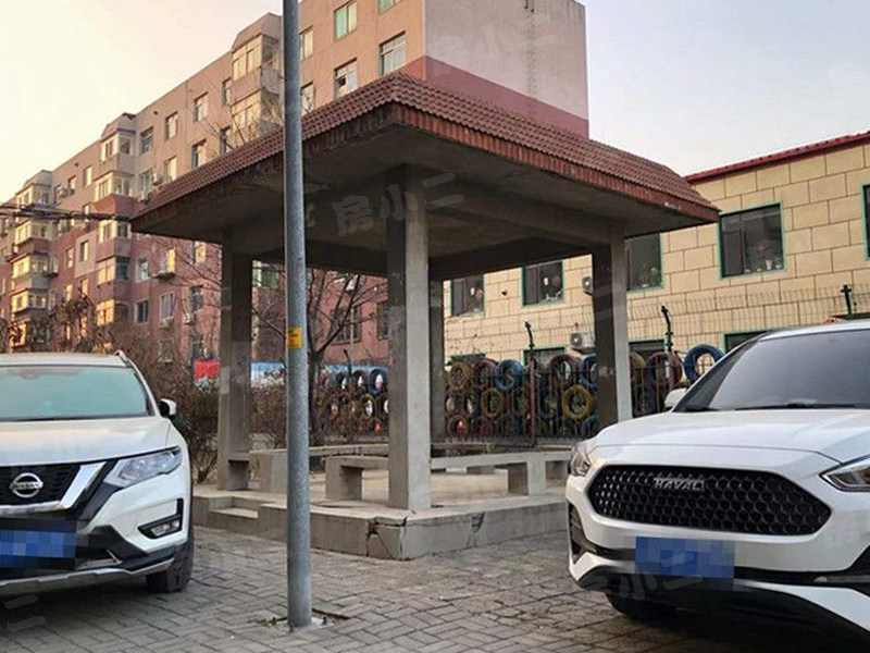 金山三小区园区图片