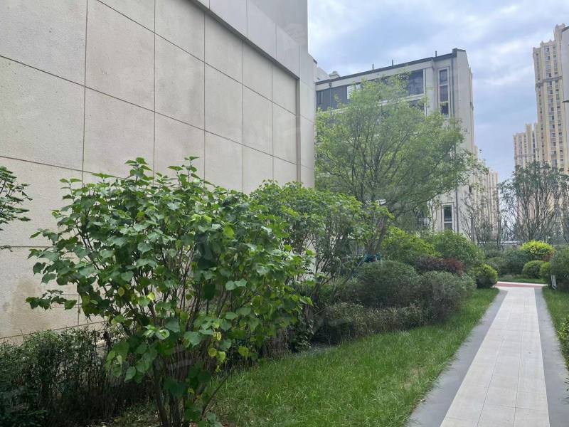 旭辉东宸府园区图片