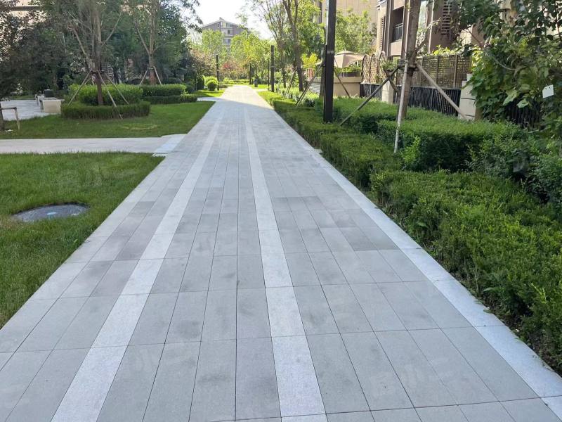 万科翡翠臻园园区图片