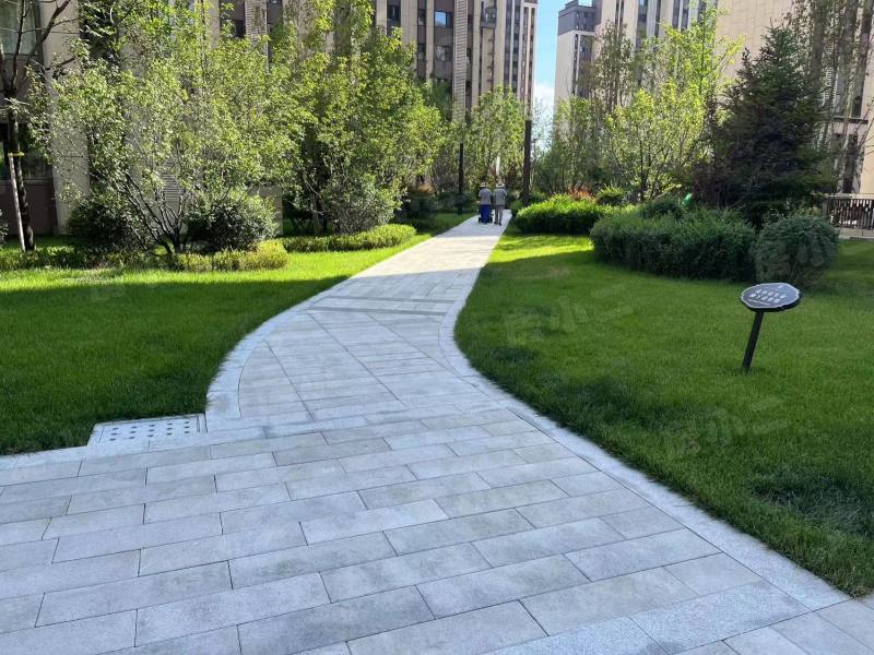 万科翡翠臻园园区图片