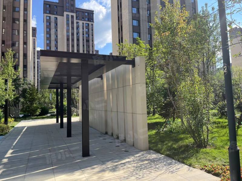 万科翡翠臻园园区图片