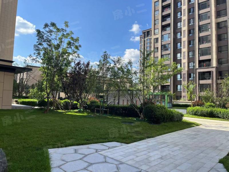 万科翡翠臻园园区图片