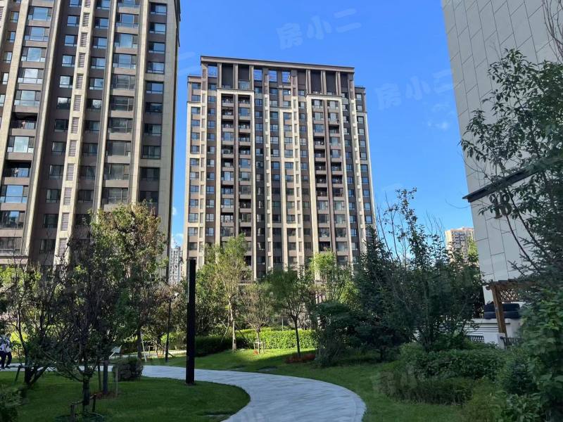 万科翡翠臻园园区图片