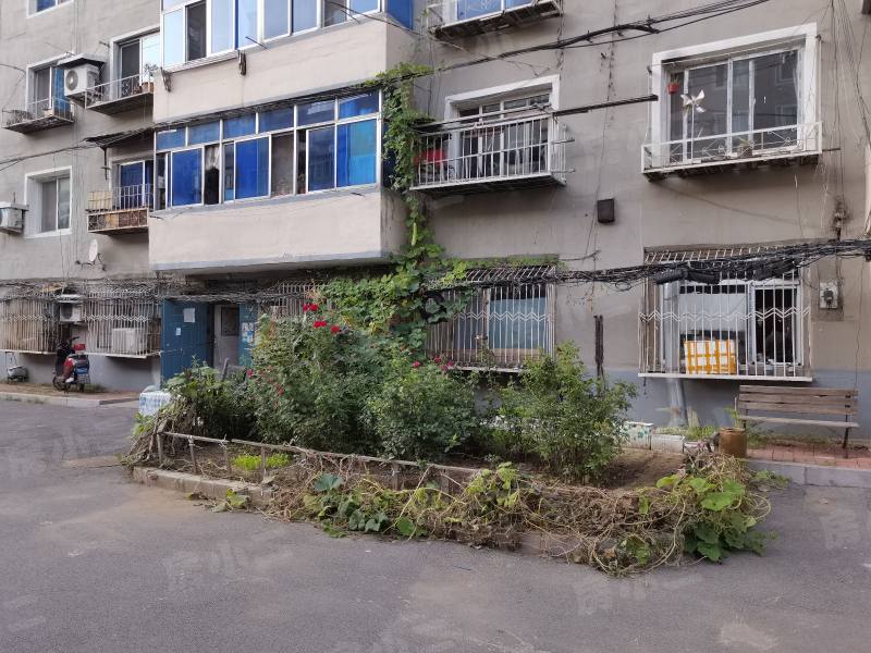 华宁小区园区图片
