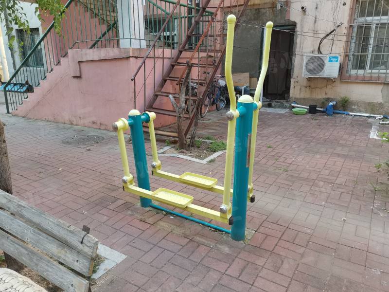 华宁小区园区图片