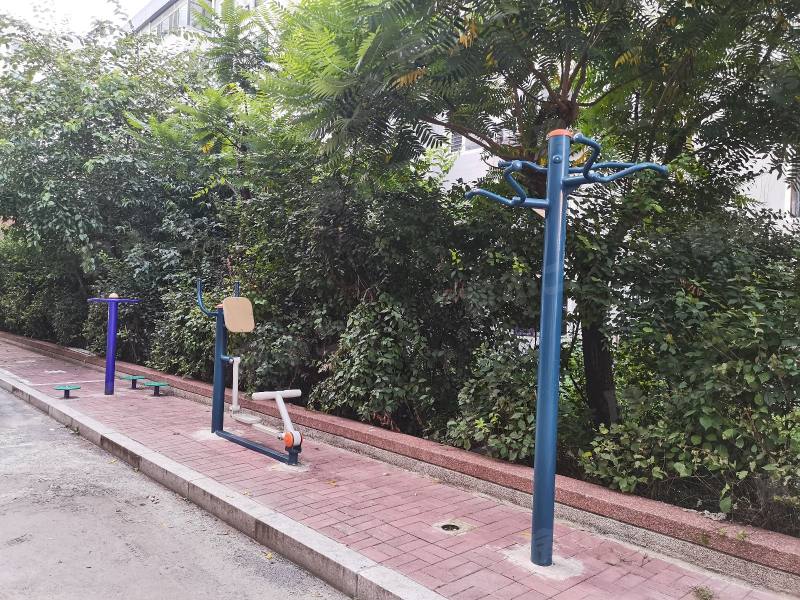 华宁小区园区图片