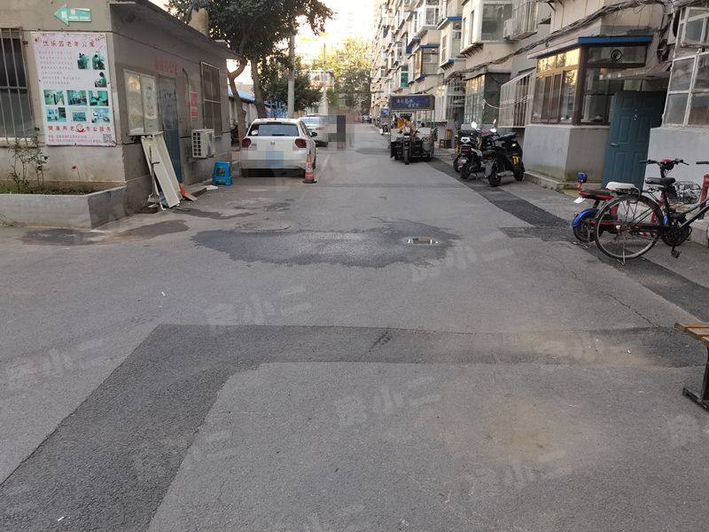 华宁小区园区图片