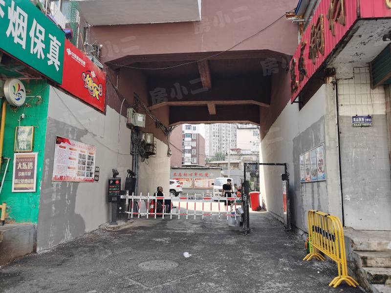 白楼小区园区图片