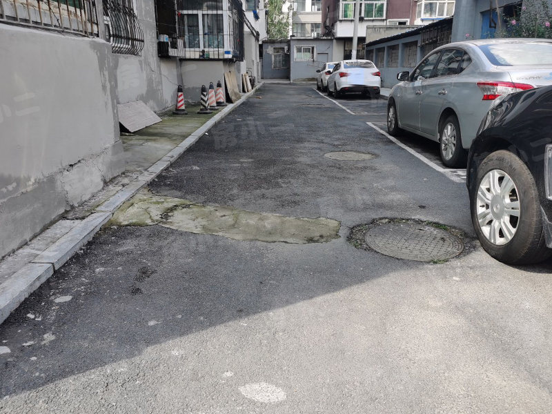 白楼小区园区图片