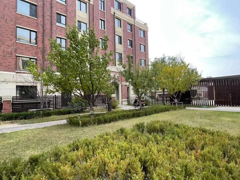 孔雀城新京学府园区图片