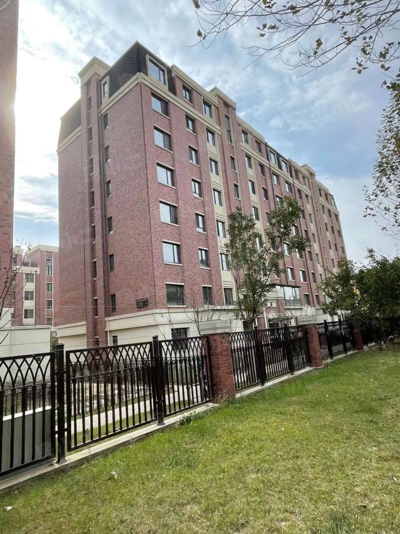 孔雀城新京学府园区图片