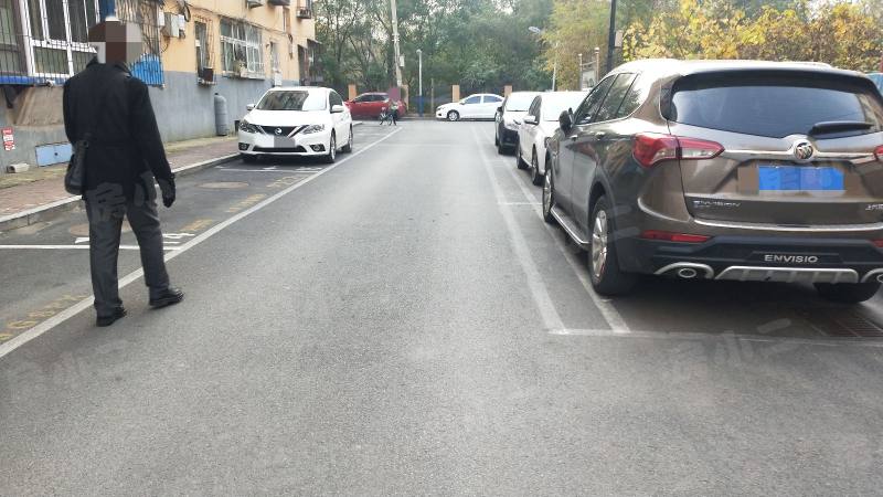 沈铁十二路小区园区图片