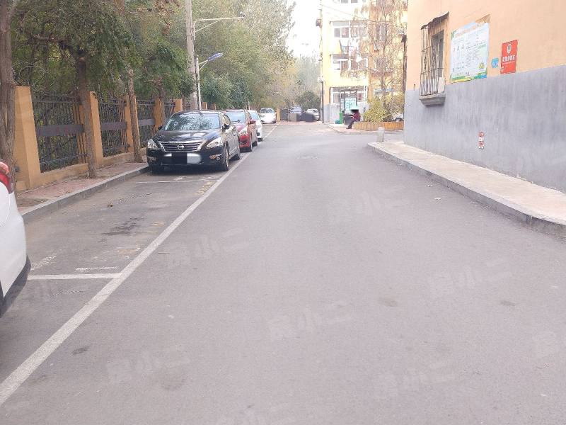 沈铁十二路小区园区图片