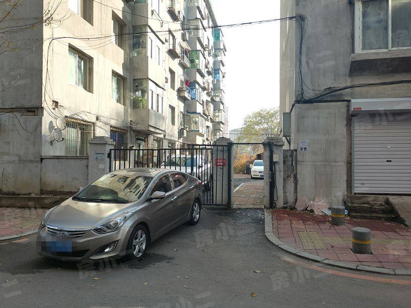 重型厂家属楼