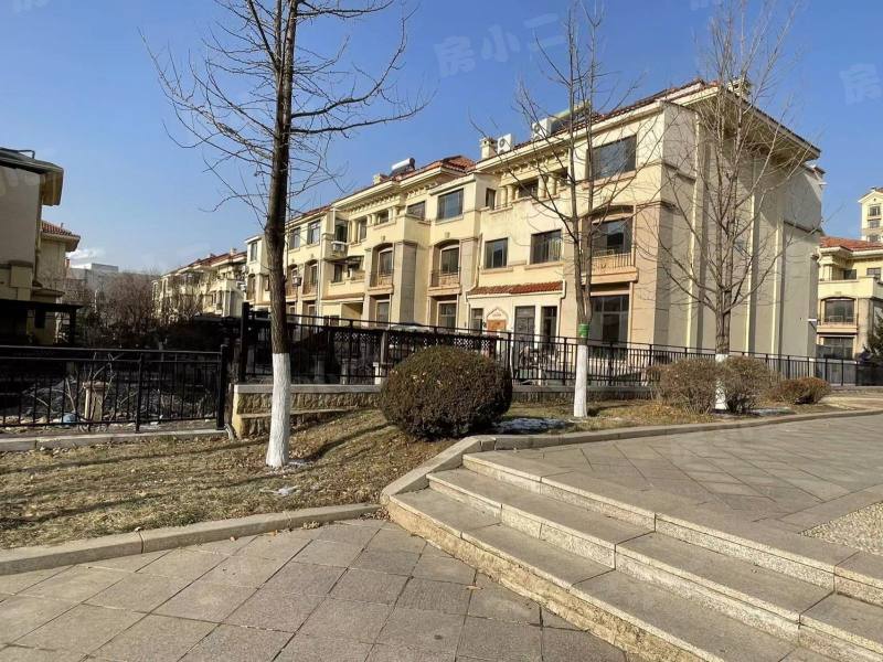 中旅国际小镇东区园区图片