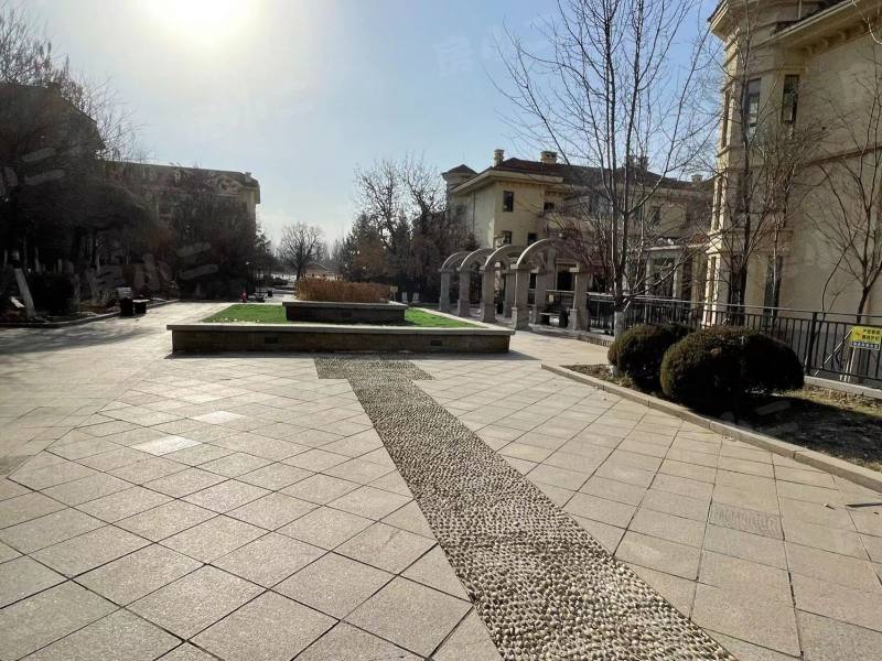 中旅国际小镇东区园区图片