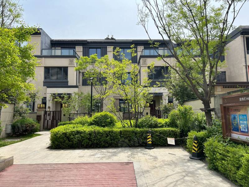 金辉江山云著园区图片
