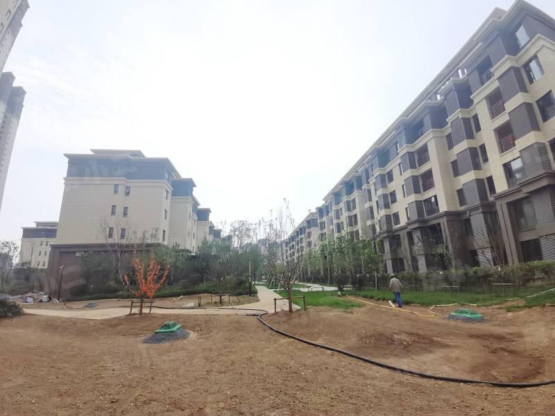吾悦学府园区图片