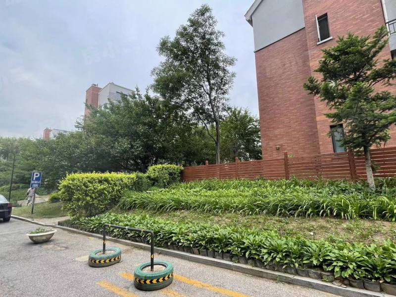 泰盈九如溪谷别墅园区图片