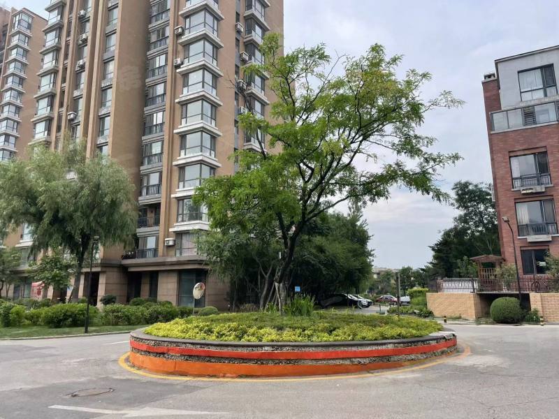 泰盈九如溪谷别墅园区图片