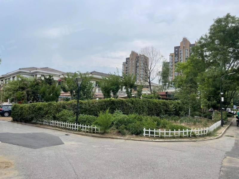 泰盈九如溪谷别墅园区图片