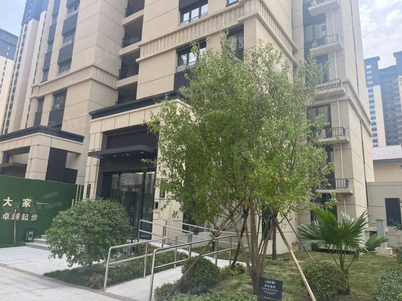 中金樾府园区图片