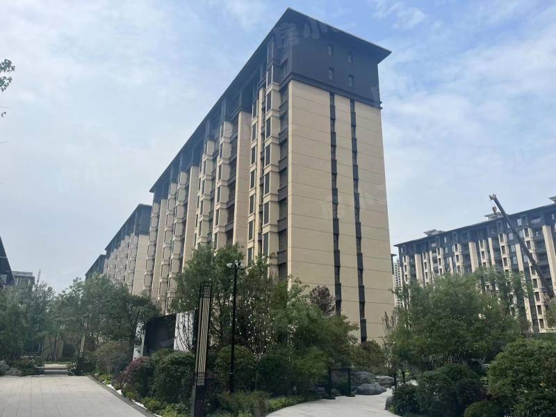 中金樾府园区图片