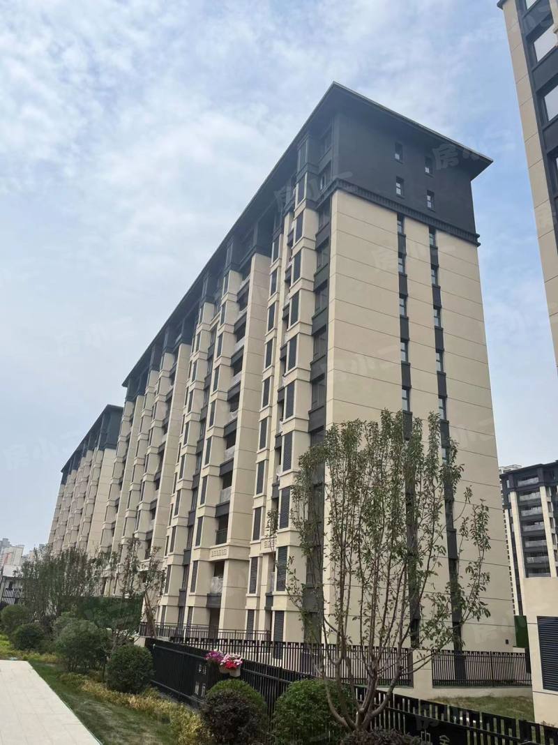 中金樾府园区图片