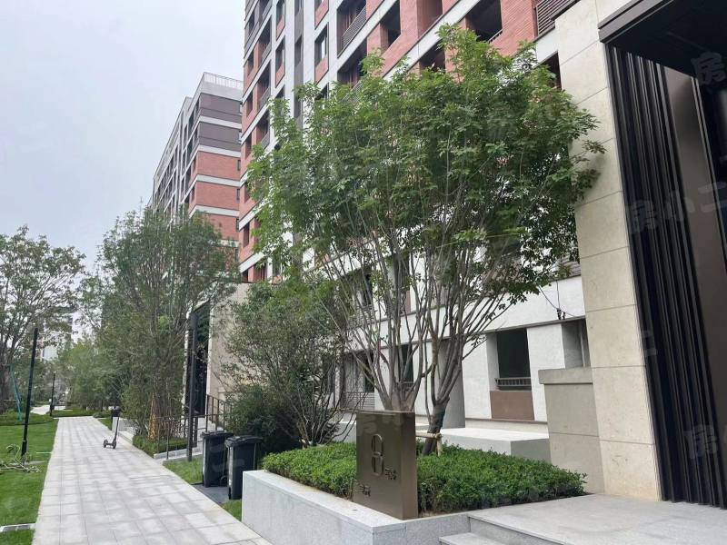 华润置地时代之城园区图片
