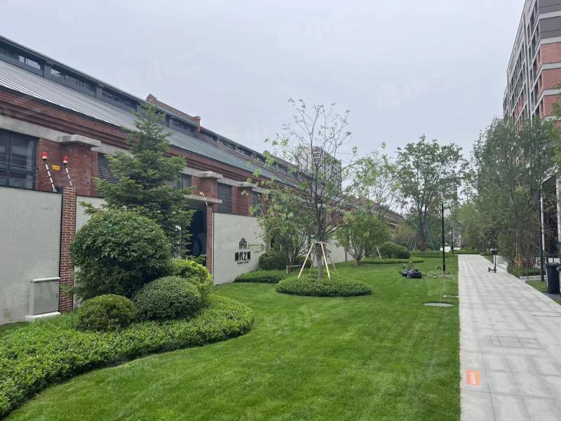 华润置地时代之城园区图片