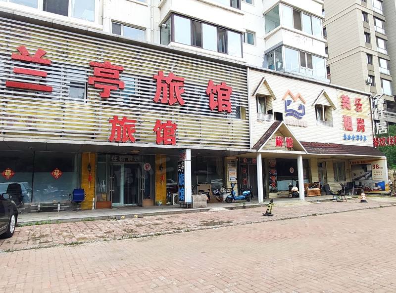 瀚博水岸花城园区图片