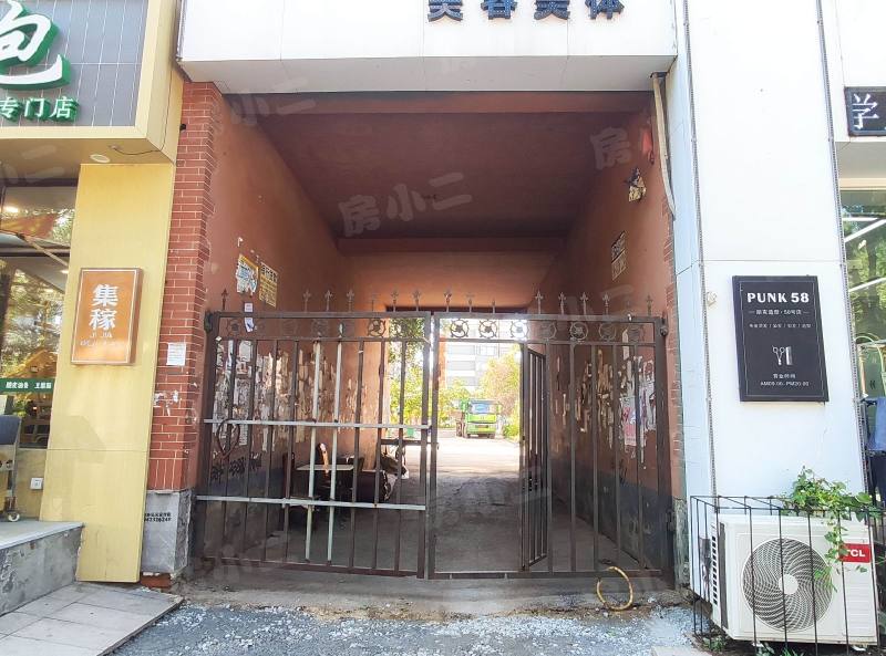 李石三期回迁楼园区图片