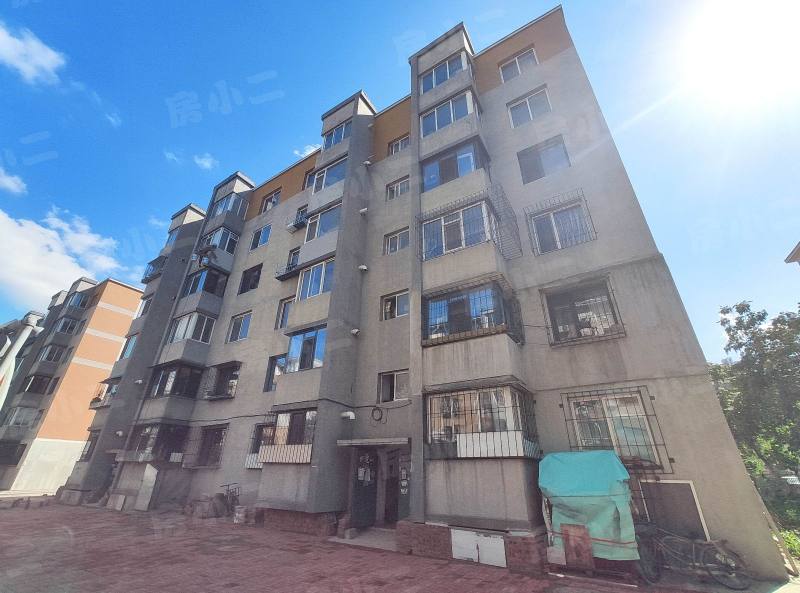 李石三期回迁楼园区图片