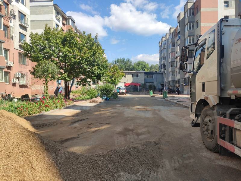 李石三期回迁楼园区图片